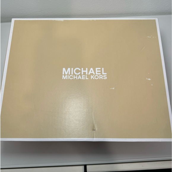 New Looking Michael Kors Felix Trainer Satin Black Women’s 6 - Picture 8 of 9